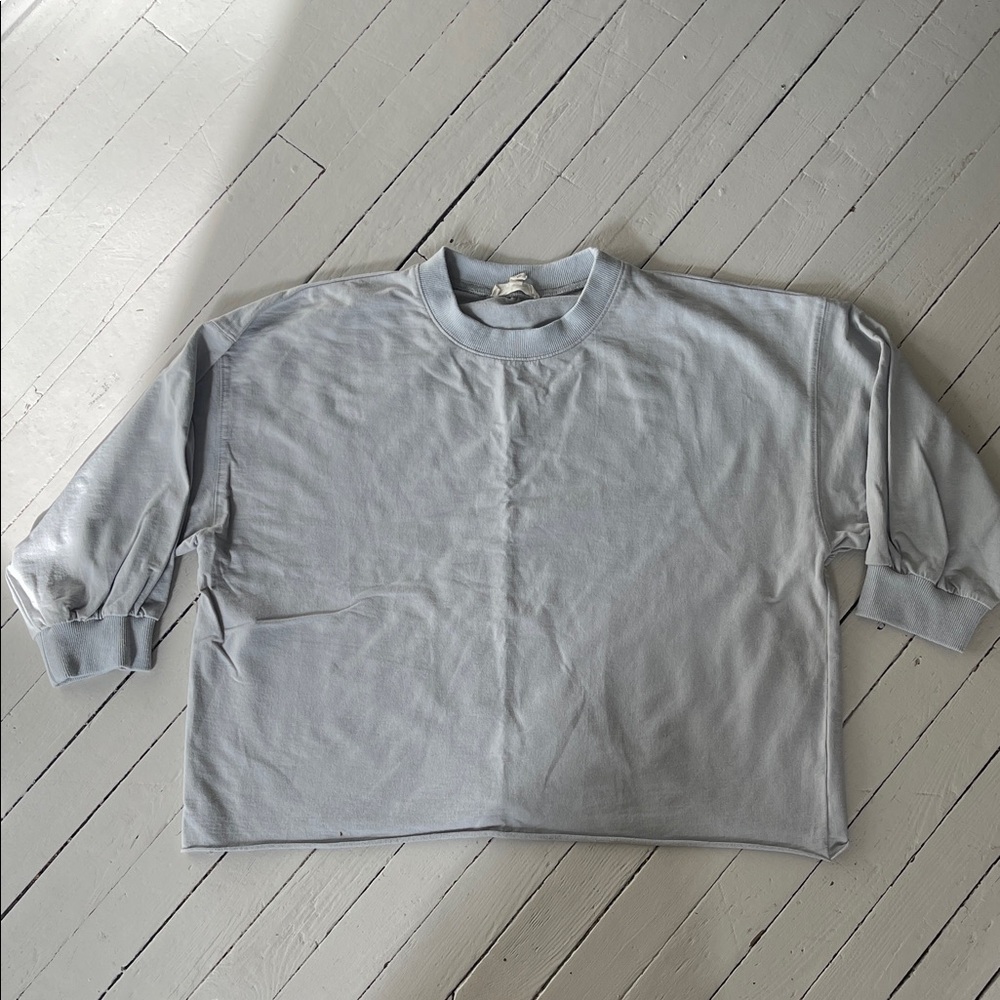 Grade & Gather Women's Classic Gray Sweatshirt, Oversized with Cropped Sleeves